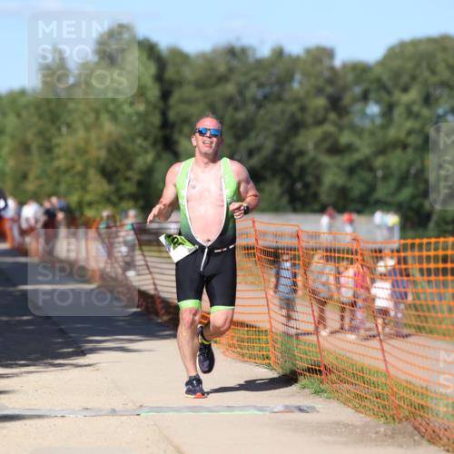 07.09.2025 - 19. Norderstedt Triathlon Michael Strokosch http://msf.ph/oto/8822909 07.09.2025 15:13:30 Laufen 1005, 1406 meine-sportfotos.de