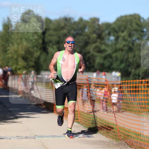 07.09.2025 - 19. Norderstedt Triathlon Michael Strokosch http://msf.ph/oto/8822912 07.09.2025 15:13:31 Laufen 1005, 1469 meine-sportfotos.de