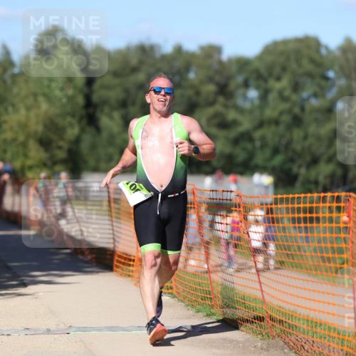 07.09.2025 - 19. Norderstedt Triathlon Michael Strokosch http://msf.ph/oto/8822915 07.09.2025 15:13:31 Laufen 1005, 1469 meine-sportfotos.de