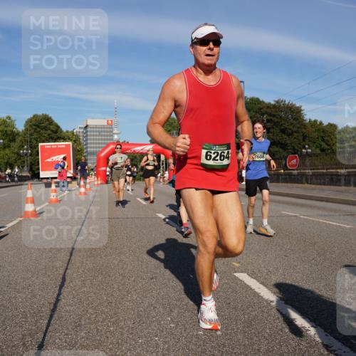 07.09.2025 - BARMER Alsterlauf Yannick Fuchs http://msf.ph/oto/8822916 07.09.2025 09:47:14 Laufen 6264, 2608 meine-sportfotos.de
