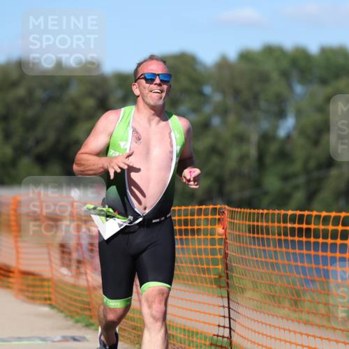 07.09.2025 - 19. Norderstedt Triathlon Michael Strokosch http://msf.ph/oto/8822922 07.09.2025 15:13:32 Laufen 391, 1005, 1469 meine-sportfotos.de