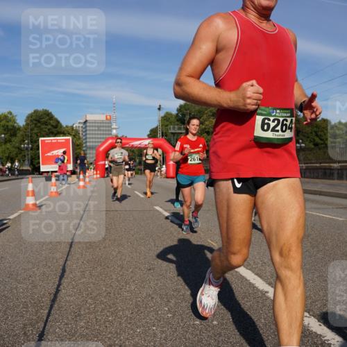 07.09.2025 - BARMER Alsterlauf Yannick Fuchs http://msf.ph/oto/8822924 07.09.2025 09:47:14 Laufen 261, 16136, 6264 meine-sportfotos.de