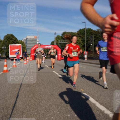 07.09.2025 - BARMER Alsterlauf Yannick Fuchs http://msf.ph/oto/8822933 07.09.2025 09:47:15 Laufen 2617, 2608, 62 meine-sportfotos.de