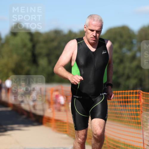 07.09.2025 - 19. Norderstedt Triathlon Michael Strokosch http://msf.ph/oto/8822968 07.09.2025 15:13:41 Laufen 391, 1457, 1469 meine-sportfotos.de