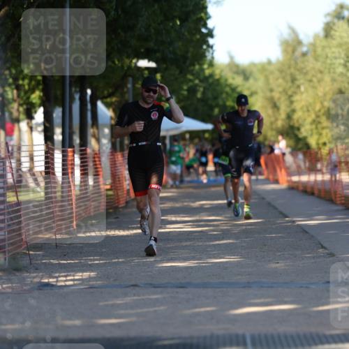 07.09.2025 - 19. Norderstedt Triathlon Michael Strokosch http://msf.ph/oto/8822978 07.09.2025 16:07:42 Laufen 450, 496, 497, 535, 951 meine-sportfotos.de