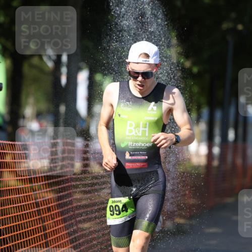 07.09.2025 - 19. Norderstedt Triathlon Michael Strokosch http://msf.ph/oto/8823002 07.09.2025 15:13:51 Laufen 986 meine-sportfotos.de