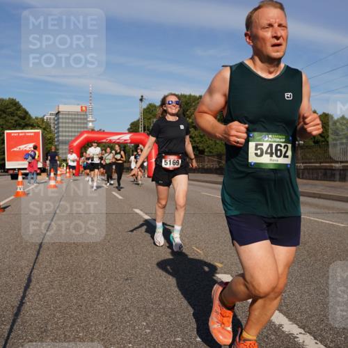 07.09.2025 - BARMER Alsterlauf Yannick Fuchs http://msf.ph/oto/8823008 07.09.2025 09:47:19 Laufen 5169, 36, 5462 meine-sportfotos.de