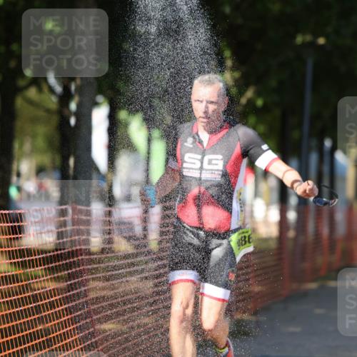 07.09.2025 - 19. Norderstedt Triathlon Michael Strokosch http://msf.ph/oto/8823016 07.09.2025 15:13:53 Laufen 986 meine-sportfotos.de