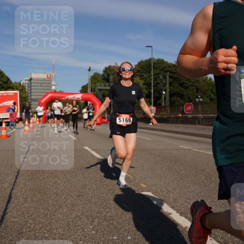 07.09.2025 - BARMER Alsterlauf Yannick Fuchs http://msf.ph/oto/8823017 07.09.2025 09:47:20 Laufen 5169, 36, 5462 meine-sportfotos.de