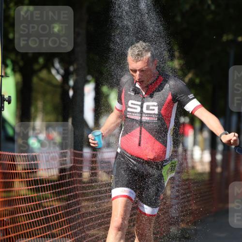 07.09.2025 - 19. Norderstedt Triathlon Michael Strokosch http://msf.ph/oto/8823021 07.09.2025 15:13:54 Laufen 986, 1466 meine-sportfotos.de