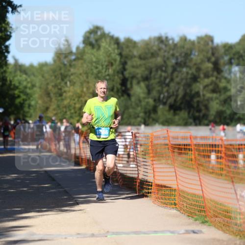 07.09.2025 - 19. Norderstedt Triathlon Michael Strokosch http://msf.ph/oto/8823036 07.09.2025 15:14:00 Laufen 366, 1466 meine-sportfotos.de