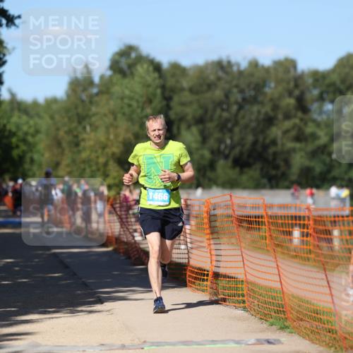 07.09.2025 - 19. Norderstedt Triathlon Michael Strokosch http://msf.ph/oto/8823043 07.09.2025 15:14:00 Laufen 366, 1466 meine-sportfotos.de