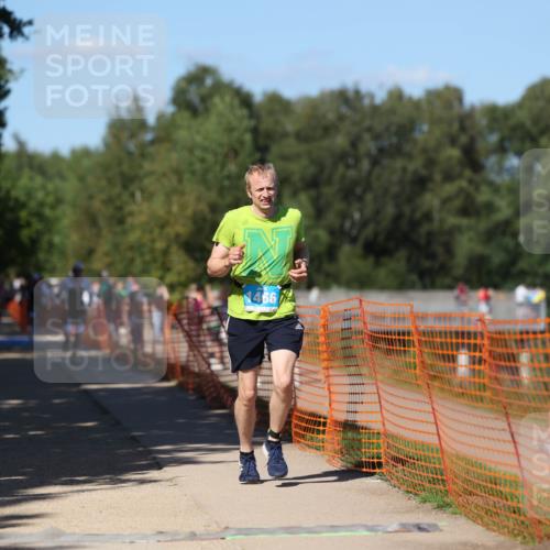 07.09.2025 - 19. Norderstedt Triathlon Michael Strokosch http://msf.ph/oto/8823044 07.09.2025 15:14:01 Laufen 366, 1466 meine-sportfotos.de