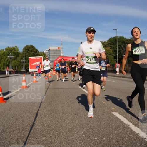 07.09.2025 - BARMER Alsterlauf Yannick Fuchs http://msf.ph/oto/8823087 07.09.2025 09:47:23 Laufen 2751, 8305, 4014 meine-sportfotos.de