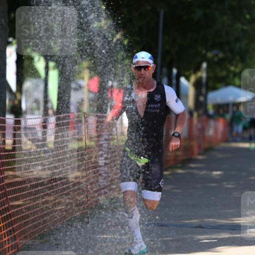 07.09.2025 - 19. Norderstedt Triathlon Michael Strokosch http://msf.ph/oto/8823110 07.09.2025 15:14:15 Laufen 361, 976 meine-sportfotos.de