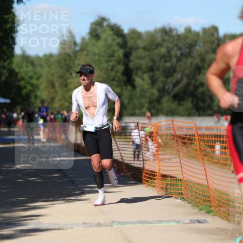 07.09.2025 - 19. Norderstedt Triathlon Michael Strokosch http://msf.ph/oto/8823146 07.09.2025 15:14:22 Laufen 1401 meine-sportfotos.de