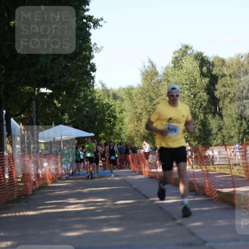 07.09.2025 - 19. Norderstedt Triathlon Michael Strokosch http://msf.ph/oto/8823161 07.09.2025 16:08:44 Laufen 949, 953 meine-sportfotos.de