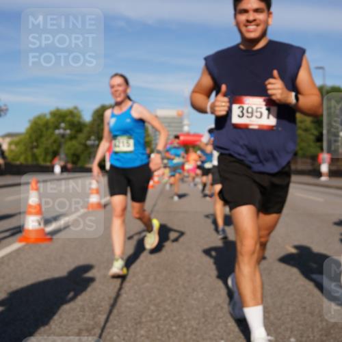 07.09.2025 - BARMER Alsterlauf Yannick Fuchs http://msf.ph/oto/8823171 07.09.2025 09:47:27 Laufen 1215, 3951 meine-sportfotos.de