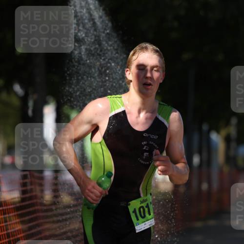 07.09.2025 - 19. Norderstedt Triathlon Michael Strokosch http://msf.ph/oto/8823176 07.09.2025 15:14:33 Laufen 1017, 1040 meine-sportfotos.de