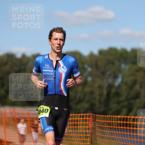 07.09.2025 - 19. Norderstedt Triathlon Michael Strokosch http://msf.ph/oto/8823184 07.09.2025 15:14:35 Laufen 1017, 1040 meine-sportfotos.de