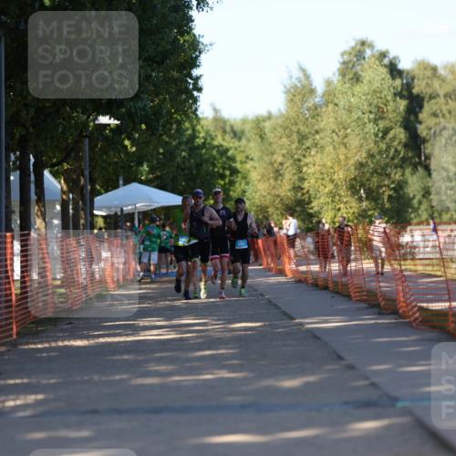 07.09.2025 - 19. Norderstedt Triathlon Michael Strokosch http://msf.ph/oto/8823186 07.09.2025 16:08:50 Laufen 534, 544, 949 meine-sportfotos.de