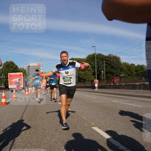 07.09.2025 - BARMER Alsterlauf Yannick Fuchs http://msf.ph/oto/8823191 07.09.2025 09:47:27 Laufen 21, 438, 5055 meine-sportfotos.de