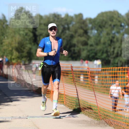 07.09.2025 - 19. Norderstedt Triathlon Michael Strokosch http://msf.ph/oto/8823197 07.09.2025 15:14:44 Laufen 1008 meine-sportfotos.de