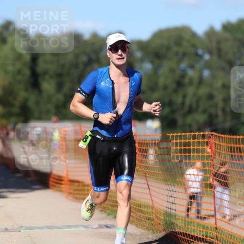 07.09.2025 - 19. Norderstedt Triathlon Michael Strokosch http://msf.ph/oto/8823207 07.09.2025 15:14:45 Laufen 1008 meine-sportfotos.de