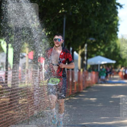 07.09.2025 - 19. Norderstedt Triathlon Michael Strokosch http://msf.ph/oto/8823224 07.09.2025 15:14:56 Laufen 958 meine-sportfotos.de