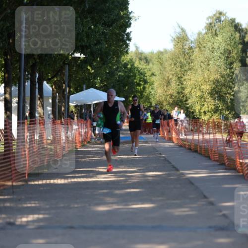 07.09.2025 - 19. Norderstedt Triathlon Michael Strokosch http://msf.ph/oto/8823229 07.09.2025 16:09:20 Laufen 1424 meine-sportfotos.de