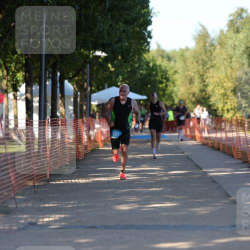 07.09.2025 - 19. Norderstedt Triathlon Michael Strokosch http://msf.ph/oto/8823238 07.09.2025 16:09:21 Laufen 1424 meine-sportfotos.de