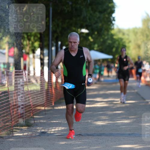 07.09.2025 - 19. Norderstedt Triathlon Michael Strokosch http://msf.ph/oto/8823263 07.09.2025 16:09:25 Laufen 1453 meine-sportfotos.de