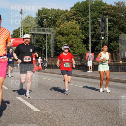 07.09.2025 - BARMER Alsterlauf Yannick Fuchs http://msf.ph/oto/8823297 07.09.2025 09:47:32 Laufen 6142, 3646, 6248, 25, 4887, 5691, 4980 meine-sportfotos.de
