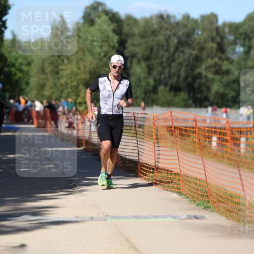 07.09.2025 - 19. Norderstedt Triathlon Michael Strokosch http://msf.ph/oto/8823307 07.09.2025 15:15:52 Laufen 964 meine-sportfotos.de