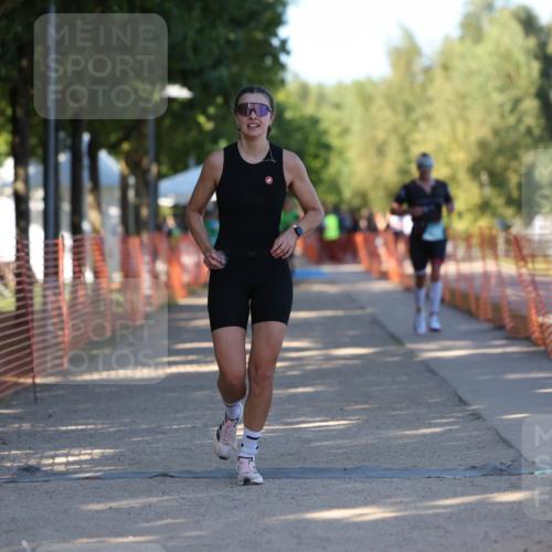 07.09.2025 - 19. Norderstedt Triathlon Michael Strokosch http://msf.ph/oto/8823310 07.09.2025 16:09:29 Laufen 1403, 1453 meine-sportfotos.de