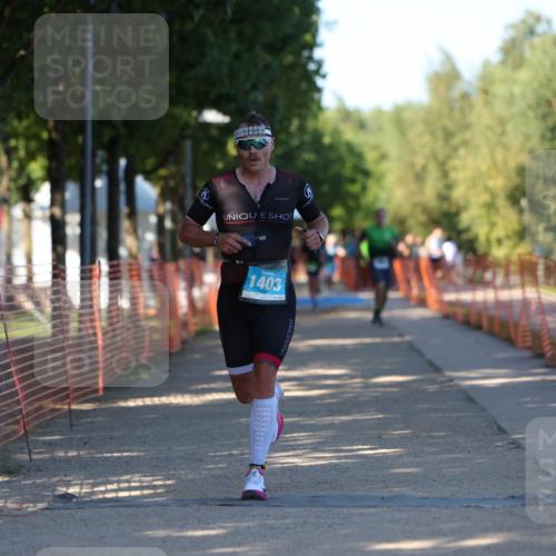 07.09.2025 - 19. Norderstedt Triathlon Michael Strokosch http://msf.ph/oto/8823344 07.09.2025 16:09:33 Laufen 1403, 1453 meine-sportfotos.de