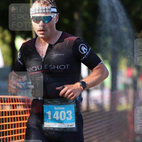 07.09.2025 - 19. Norderstedt Triathlon Michael Strokosch http://msf.ph/oto/8823376 07.09.2025 16:09:35 Laufen 939, 1403 meine-sportfotos.de