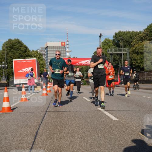 07.09.2025 - BARMER Alsterlauf Yannick Fuchs http://msf.ph/oto/8823463 07.09.2025 09:47:43 Laufen 2516, 8159, 2419, 3122, 6062, 6079 meine-sportfotos.de