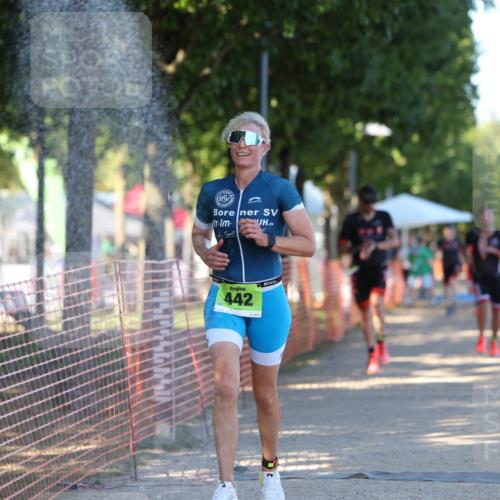 07.09.2025 - 19. Norderstedt Triathlon Michael Strokosch http://msf.ph/oto/8823472 07.09.2025 16:09:54 Laufen 442, 525, 546 meine-sportfotos.de