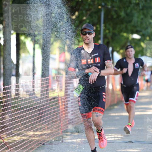 07.09.2025 - 19. Norderstedt Triathlon Michael Strokosch http://msf.ph/oto/8823508 07.09.2025 16:09:58 Laufen 442, 521, 525, 546 meine-sportfotos.de