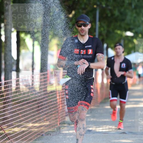 07.09.2025 - 19. Norderstedt Triathlon Michael Strokosch http://msf.ph/oto/8823511 07.09.2025 16:09:58 Laufen 442, 521, 525, 546 meine-sportfotos.de