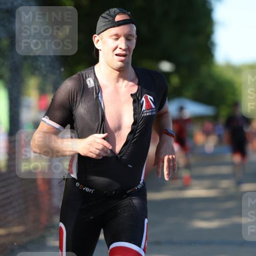 07.09.2025 - 19. Norderstedt Triathlon Michael Strokosch http://msf.ph/oto/8823532 07.09.2025 16:10:00 Laufen 521, 525, 546 meine-sportfotos.de