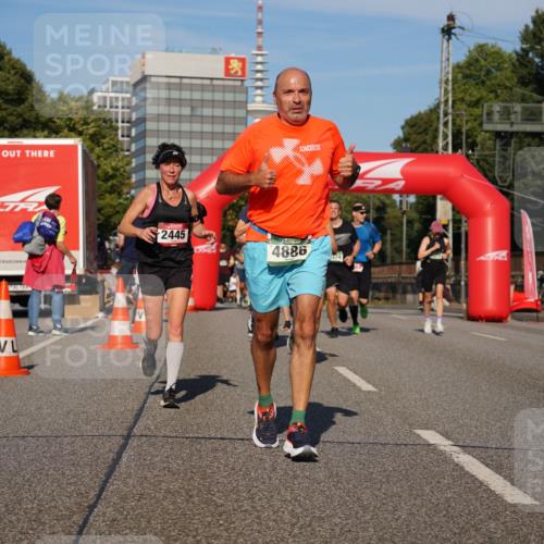 07.09.2025 - BARMER Alsterlauf Yannick Fuchs http://msf.ph/oto/8823647 07.09.2025 09:47:53 Laufen 2445, 4886 meine-sportfotos.de