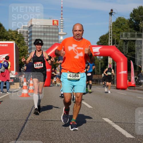 07.09.2025 - BARMER Alsterlauf Yannick Fuchs http://msf.ph/oto/8823656 07.09.2025 09:47:53 Laufen 2445, 59, 4886 meine-sportfotos.de
