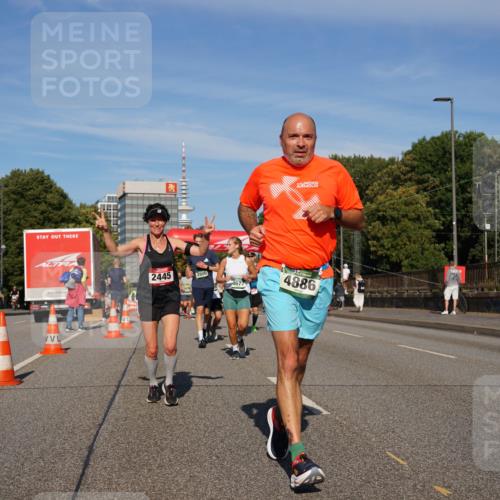 07.09.2025 - BARMER Alsterlauf Yannick Fuchs http://msf.ph/oto/8823670 07.09.2025 09:47:54 Laufen 2445, 2800, 4886 meine-sportfotos.de