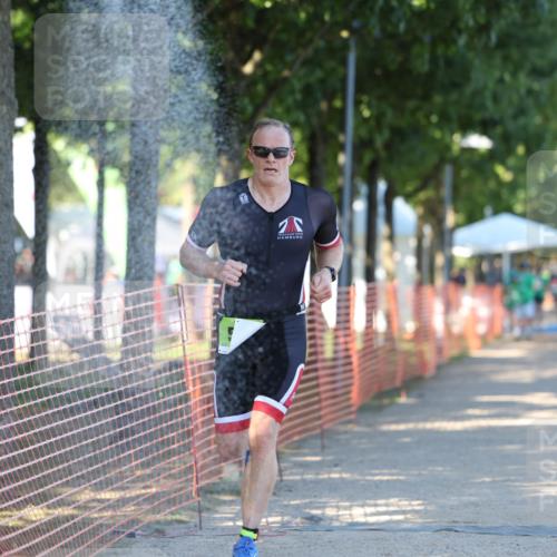 07.09.2025 - 19. Norderstedt Triathlon Michael Strokosch http://msf.ph/oto/8823718 07.09.2025 16:10:59 Laufen 547, 548 meine-sportfotos.de