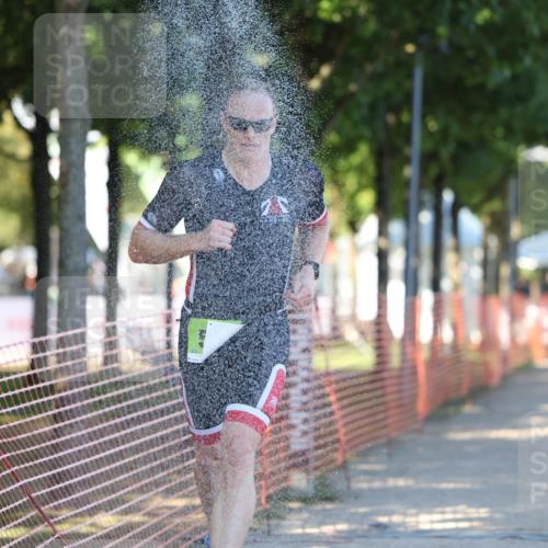 07.09.2025 - 19. Norderstedt Triathlon Michael Strokosch http://msf.ph/oto/8823726 07.09.2025 16:11:00 Laufen 547, 548 meine-sportfotos.de