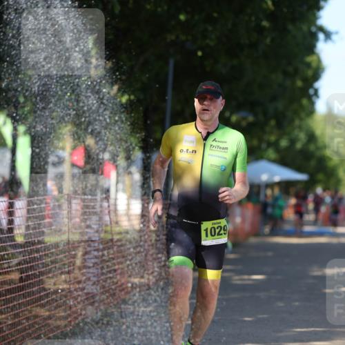 07.09.2025 - 19. Norderstedt Triathlon Michael Strokosch http://msf.ph/oto/8823734 07.09.2025 15:17:25 Laufen 879, 1029 meine-sportfotos.de