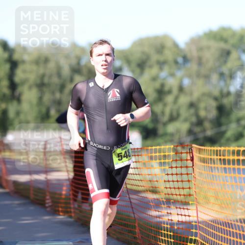 07.09.2025 - 19. Norderstedt Triathlon Michael Strokosch http://msf.ph/oto/8823747 07.09.2025 16:11:04 Laufen 547, 548 meine-sportfotos.de