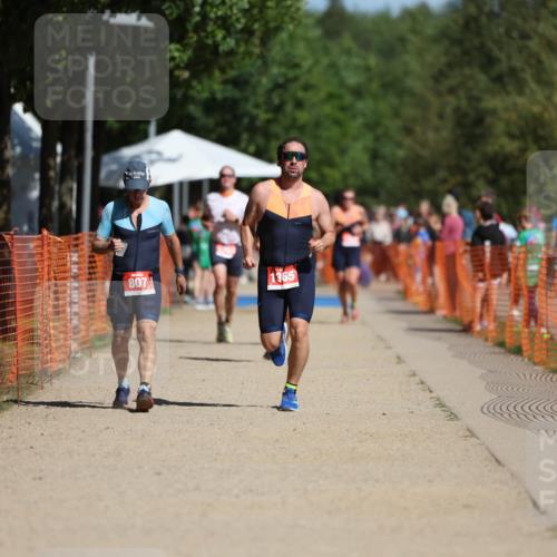 07.09.2025 - 19. Norderstedt Triathlon Michael Strokosch http://msf.ph/oto/8823748 07.09.2025 12:15:21 Laufen 1301, 1365 meine-sportfotos.de